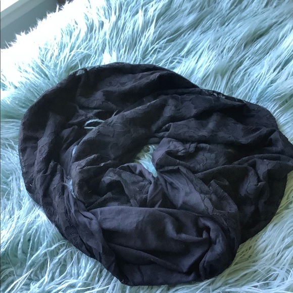 Infinity scarf - Picture 1 of 1